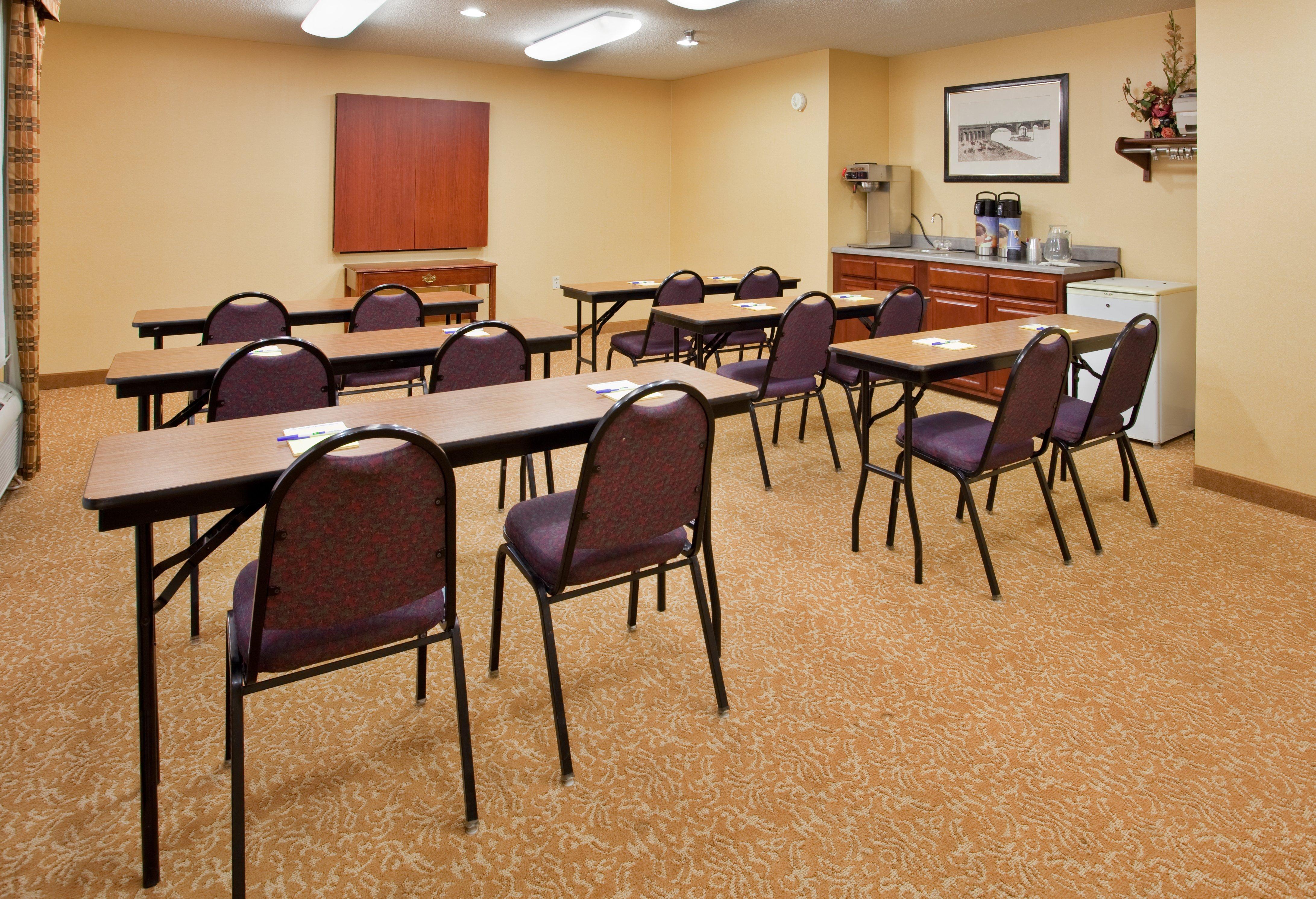 Holiday Inn Express Hotel & Suites Fenton/I-44 By Ihg Buitenkant foto