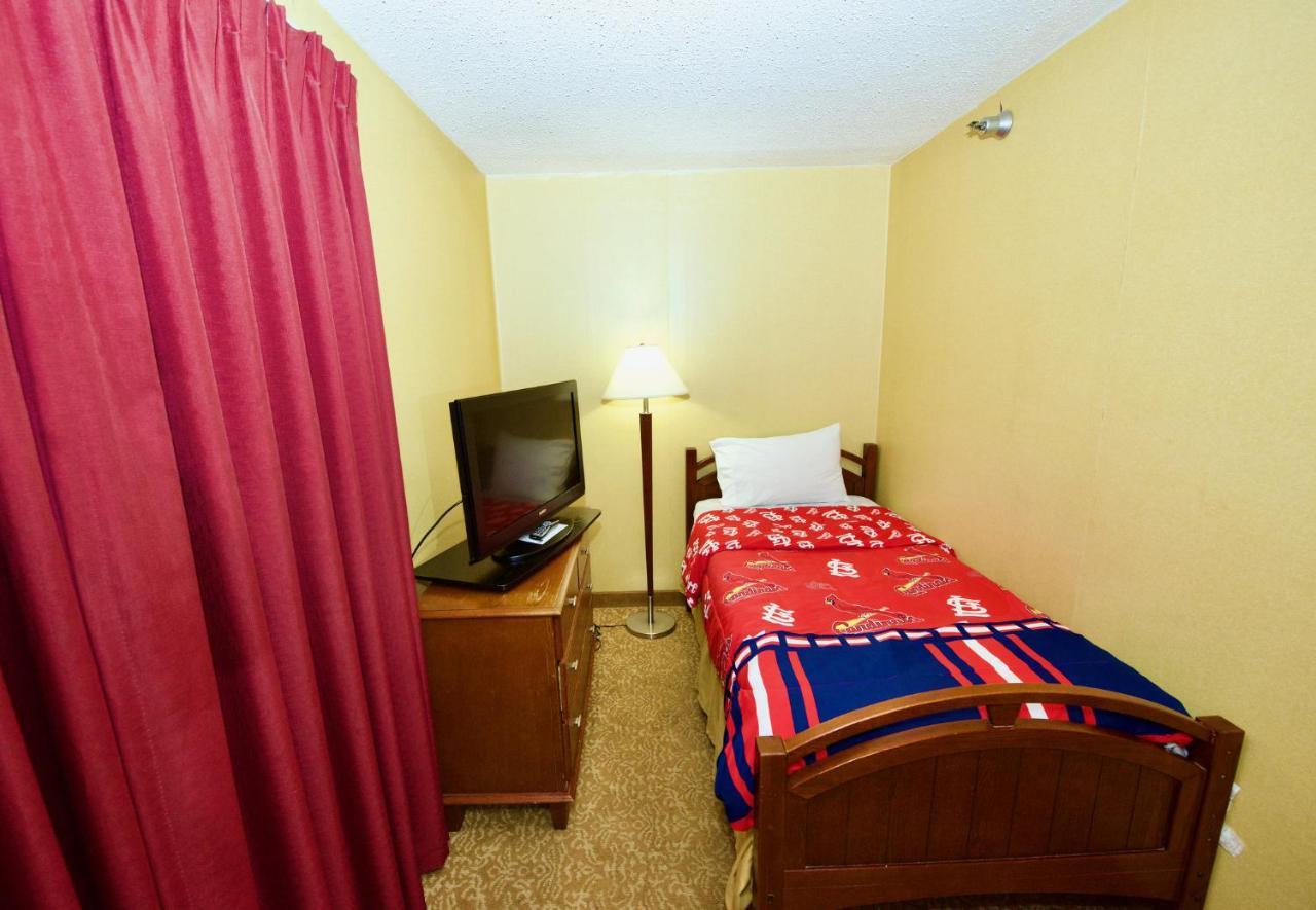 Holiday Inn Express Hotel & Suites Fenton/I-44 By Ihg Buitenkant foto