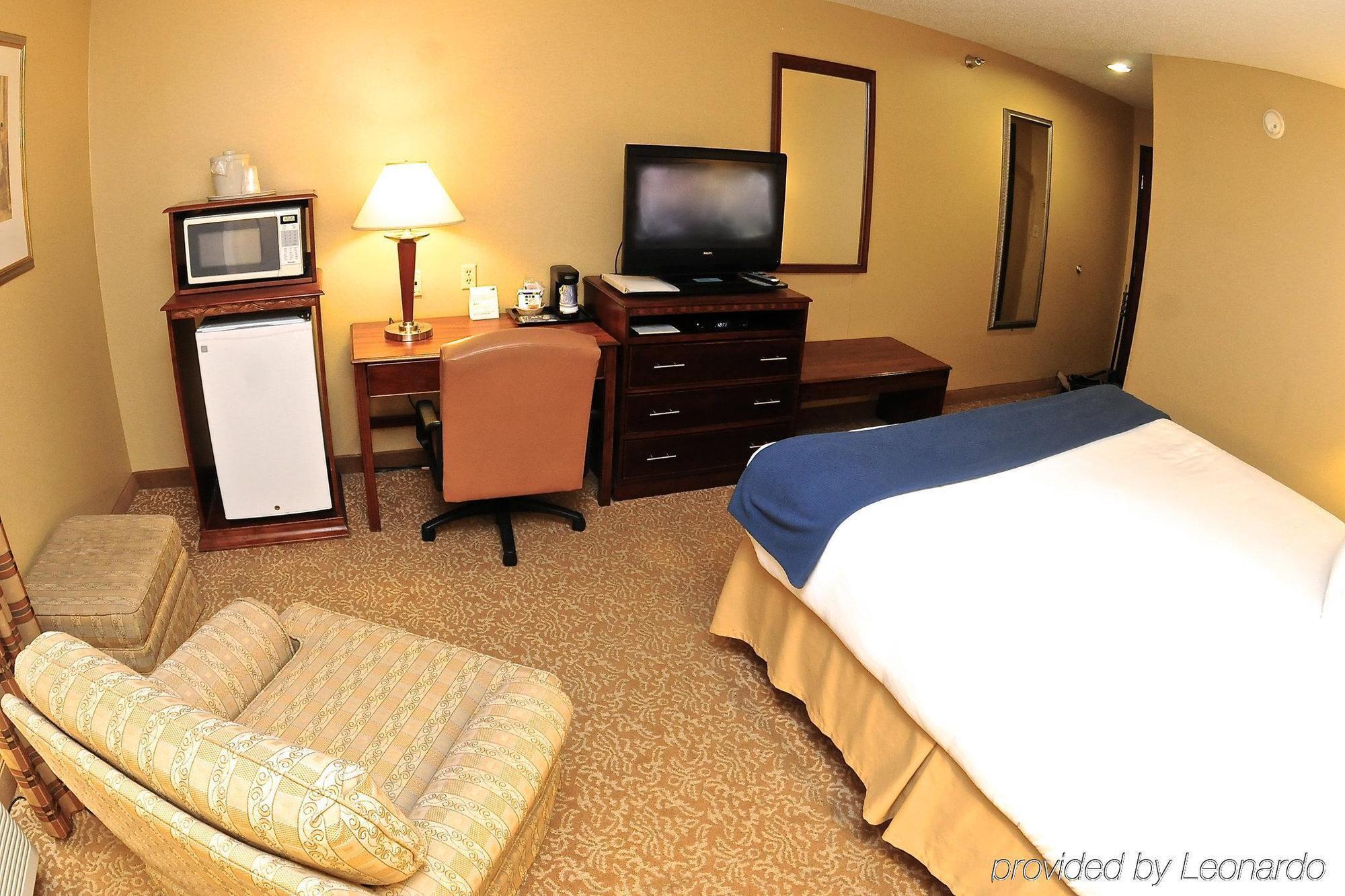 Holiday Inn Express Hotel & Suites Fenton/I-44 By Ihg Buitenkant foto